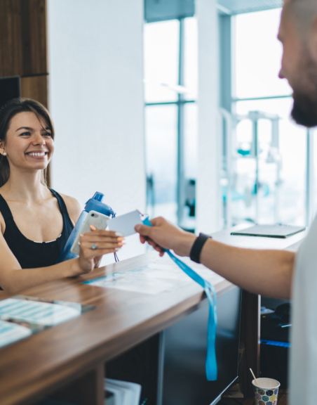 FRONT DESK RECEPTIONIST